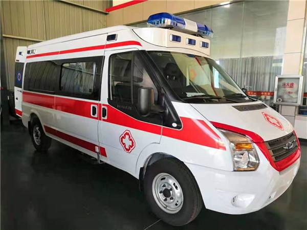 万年县福特V362救护车