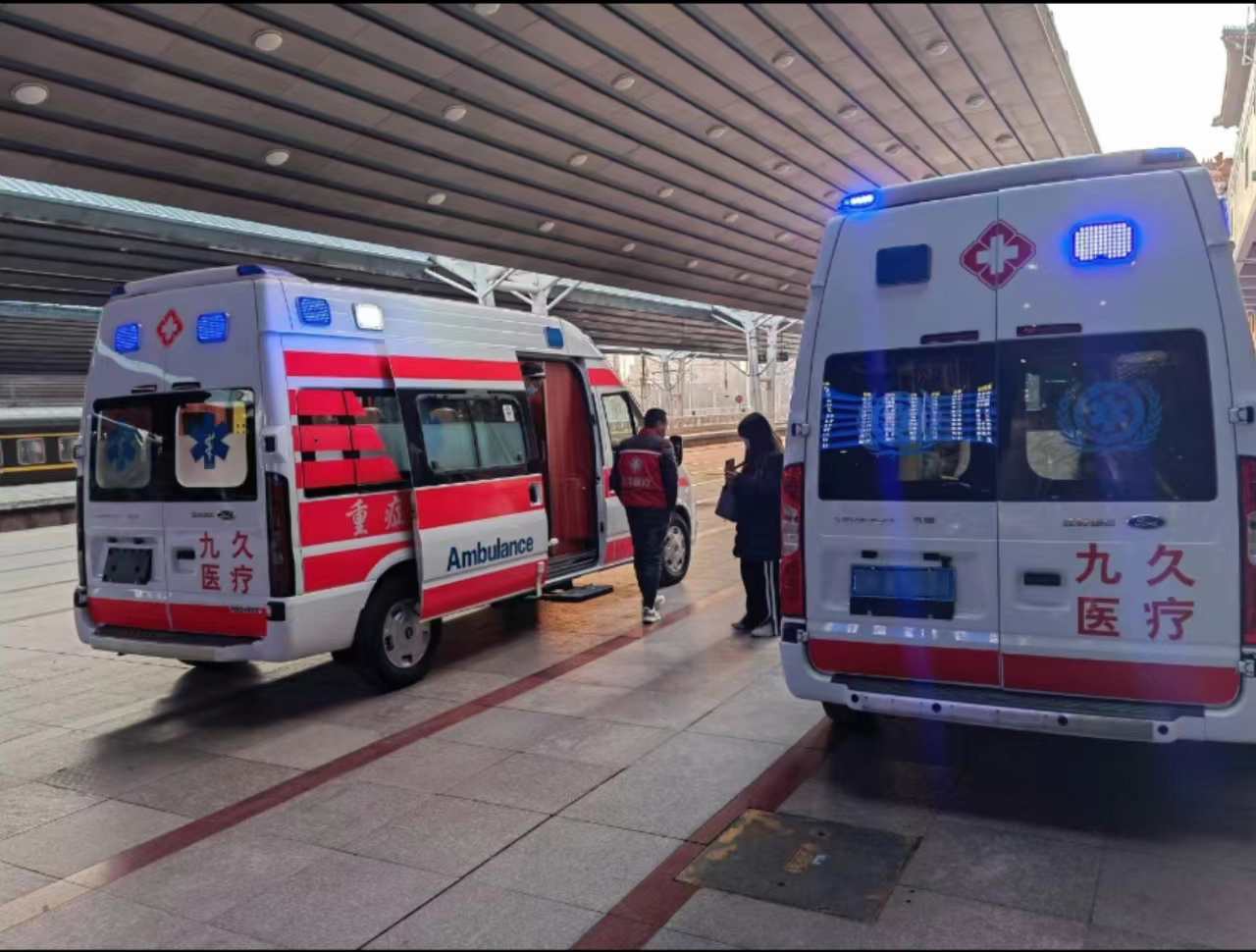 万年县救护车长途转运